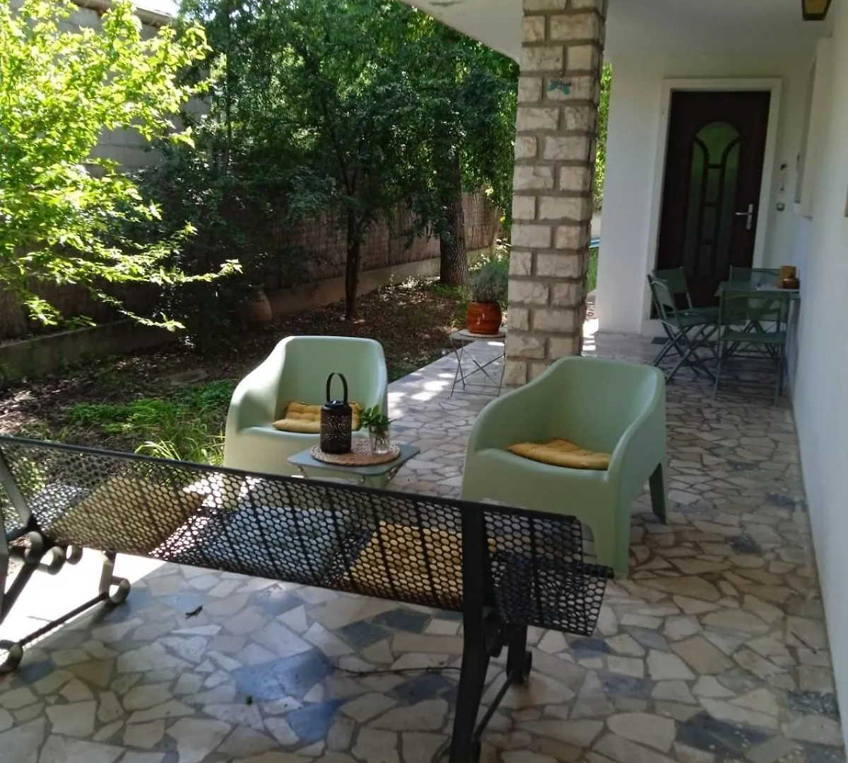 Les Sycomores Appartement Prive Avec Jardin Sisteron